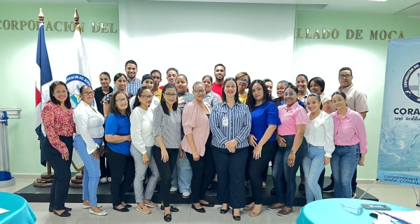Colaboradores de CORAAMOCA reciben taller de Inteligencia Emocional.